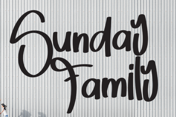 Sunday Family Font: A Handwritten Typeface for Modern Web Design